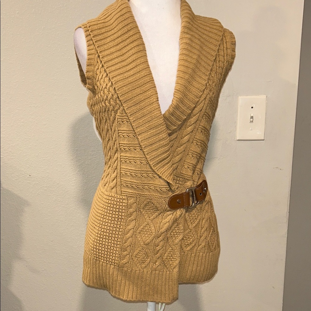 Laurn RALPH LAUREN Women's Sleeveless Cable Knit Buckel Brown Sweater Size Med